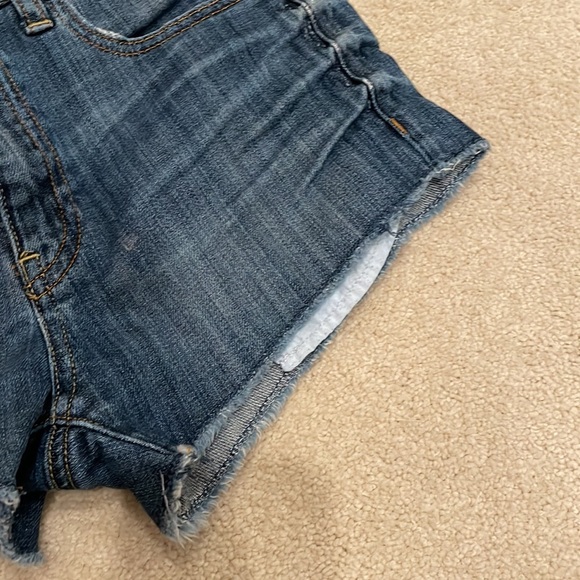 Aritzia talula short size25 - Picture 7 of 7